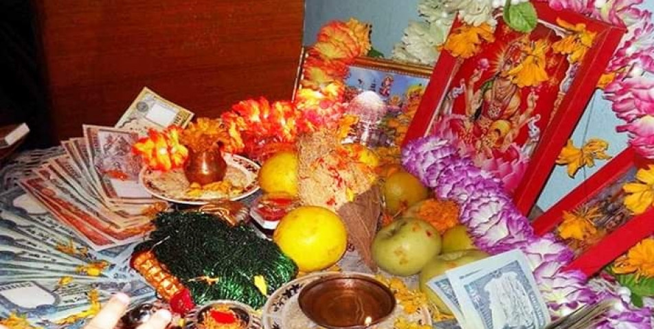 आज लक्ष्मीपूजा, धनधान्यकी देवी लक्ष्मीको पूजाराधना गरी मनाइँदै